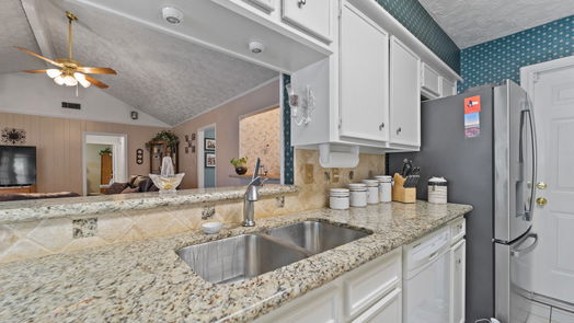 Spring null-story, 3-bed 4826 Casemont Drive-idx