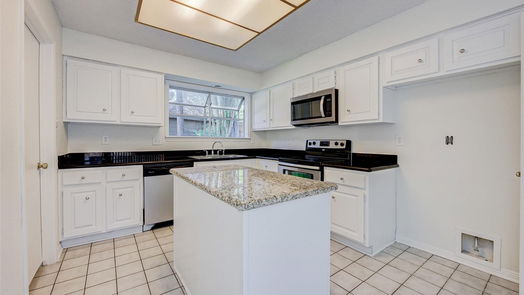 Spring 1-story, 3-bed 506 Willow Wisp Circle-idx