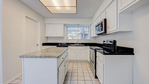Spring 1-story, 3-bed 506 Willow Wisp Circle-idx