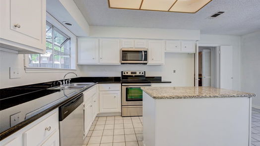 Spring 1-story, 3-bed 506 Willow Wisp Circle-idx