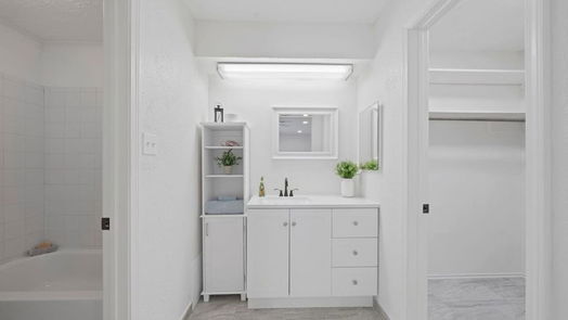 Spring null-story, 3-bed 4042 Cypressdale Drive-idx