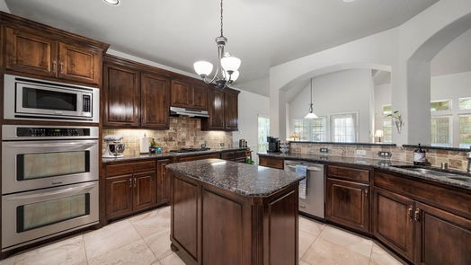 Spring 2-story, 5-bed 25235 Nichilo Drive-idx