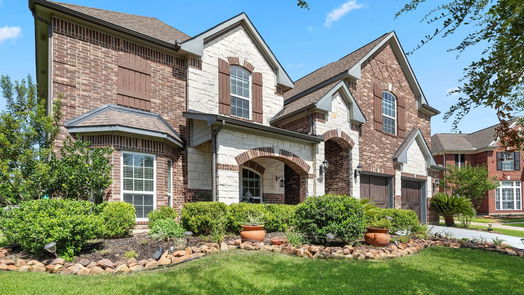 Spring 2-story, 5-bed 25235 Nichilo Drive-idx