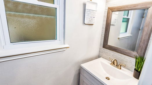 Spring 2-story, 4-bed 6118 Inway Drive-idx