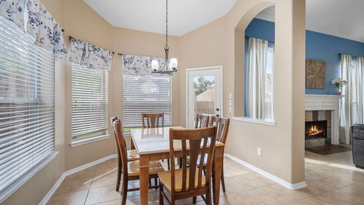 Spring 2-story, 4-bed 25218 Knob Pines Court-idx