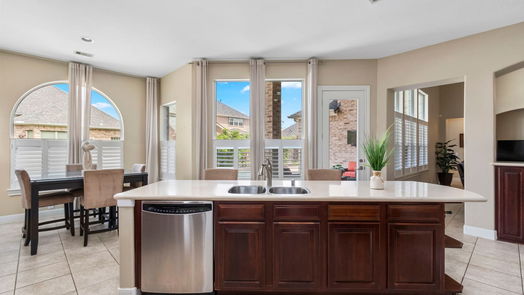 Spring 1-story, 4-bed 7106 Wedgehollow Court-idx