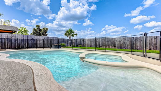 Spring 2-story, 5-bed 6318 Whistling Pines Drive-idx