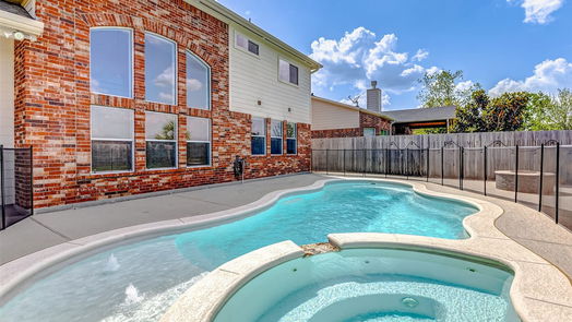 Spring 2-story, 5-bed 6318 Whistling Pines Drive-idx