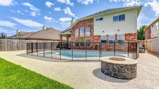 Spring 2-story, 5-bed 6318 Whistling Pines Drive-idx