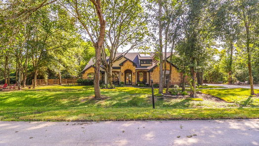 Spring null-story, 5-bed 22903 Pampas Street-idx