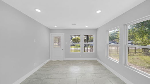 Houston 1-story, 2-bed 16411 Saybrook Street-idx