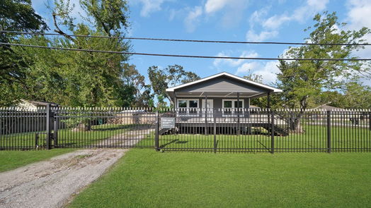 Houston 1-story, 2-bed 16411 Saybrook Street-idx