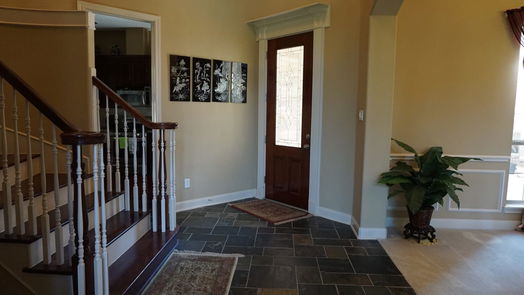 Humble 2-story, 5-bed 7431 Aurelia Mist Lane-idx
