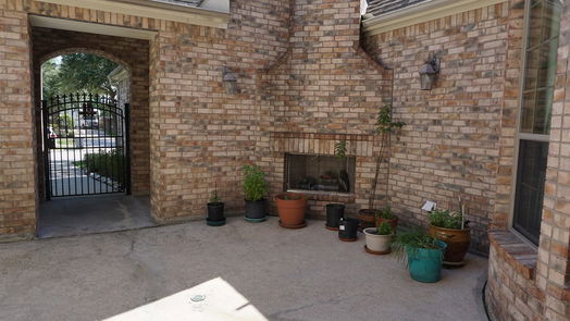 Humble 2-story, 5-bed 7431 Aurelia Mist Lane-idx