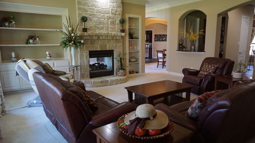Humble 2-story, 5-bed 7431 Aurelia Mist Lane-idx