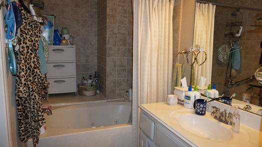 Humble 2-story, 5-bed 7431 Aurelia Mist Lane-idx