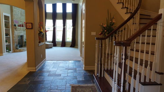 Humble 2-story, 5-bed 7431 Aurelia Mist Lane-idx