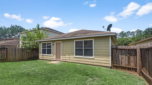 Humble 1-story, 3-bed 2031 Wooded Oaks Drive-idx