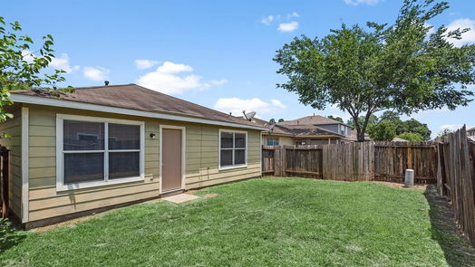 Humble 1-story, 3-bed 2031 Wooded Oaks Drive-idx