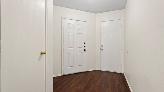 Humble 1-story, 3-bed 2031 Wooded Oaks Drive-idx