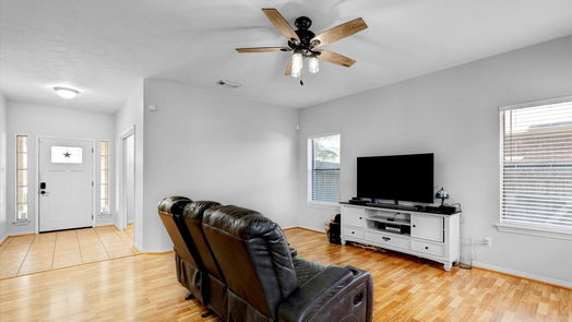 Humble 2-story, 5-bed 2915 Killdeer Lane-idx