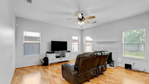 Humble 2-story, 5-bed 2915 Killdeer Lane-idx