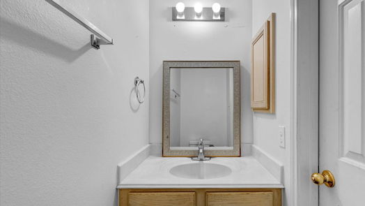 Humble 2-story, 5-bed 2915 Killdeer Lane-idx