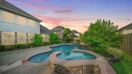Humble 2-story, 5-bed 7810 Trinity Hills Lane-idx