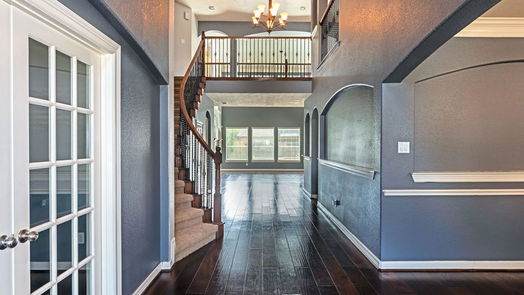 Humble 2-story, 5-bed 7810 Trinity Hills Lane-idx