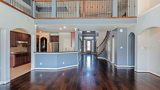 Humble 2-story, 5-bed 7810 Trinity Hills Lane-idx
