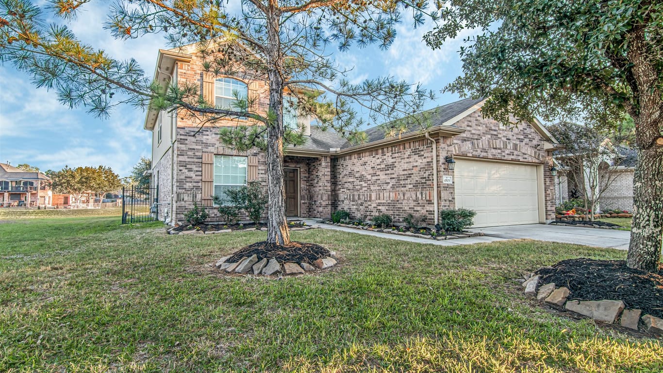 Humble 2-story, 4-bed 4503 Kenya Manor Drive-idx
