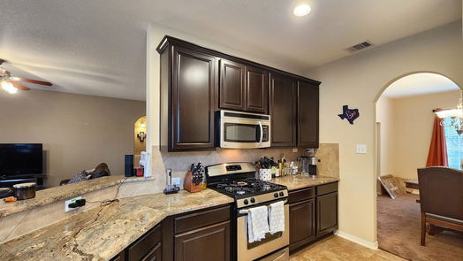 Humble 2-story, 4-bed 4503 Kenya Manor Drive-idx