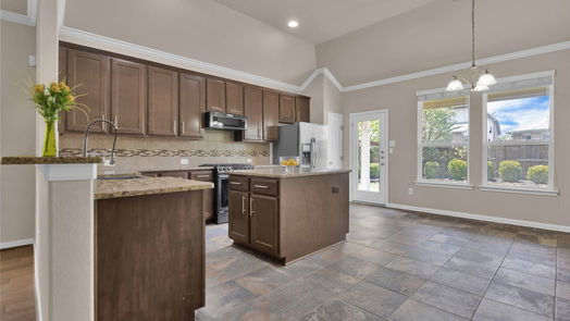 Humble 2-story, 4-bed 14711 Diane Manor Lane-idx