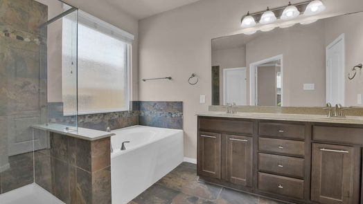 Humble 2-story, 4-bed 14711 Diane Manor Lane-idx
