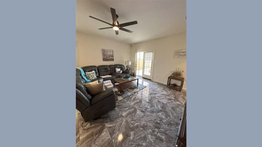 Humble 1-story, 3-bed 10731 Spring Brook Pass Drive-idx