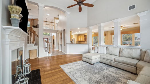 Humble 2-story, 4-bed 14731 Leighwood Creek Lane-idx