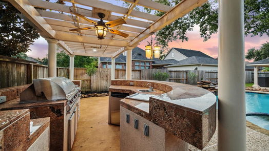 Humble 2-story, 4-bed 14731 Leighwood Creek Lane-idx