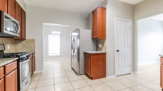 Humble 2-story, 5-bed 9519 Barr Spring Drive-idx