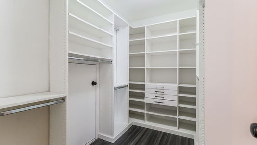 Humble 2-story, 5-bed 9519 Barr Spring Drive-idx