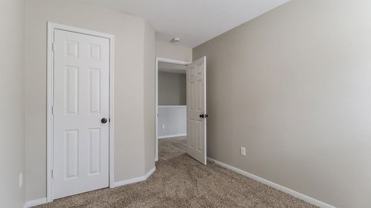 Humble 2-story, 5-bed 9519 Barr Spring Drive-idx