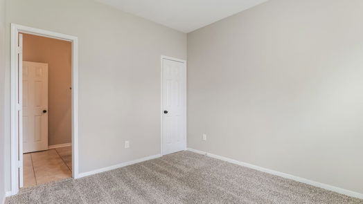 Humble 2-story, 5-bed 9519 Barr Spring Drive-idx