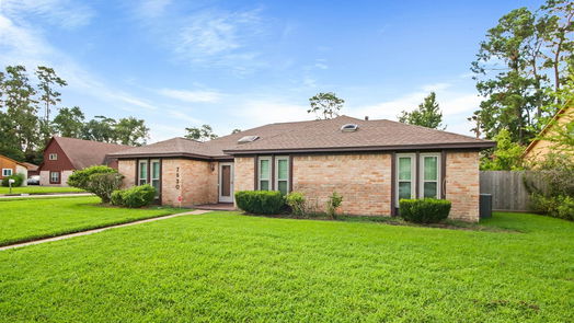 Humble 1-story, 4-bed 7630 Pin Oak Drive-idx