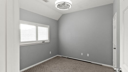 Humble 1-story, 4-bed 9410 Greencape Court-idx