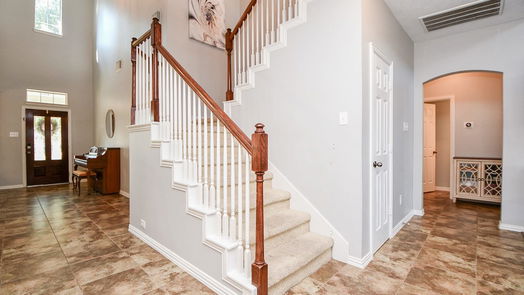 Humble 2-story, 6-bed 14602 Wood Thorn ct Court-idx