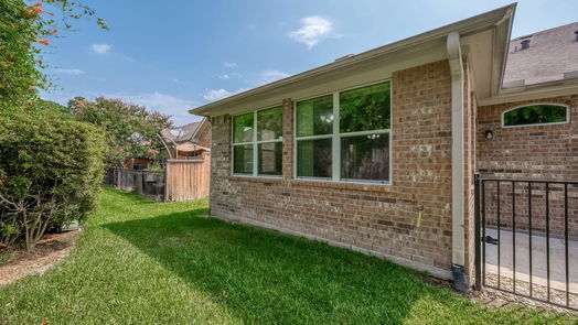 Humble 1-story, 2-bed 14107 W Boulder Cliff Lane-idx