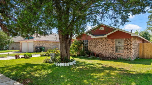 Humble 1-story, 3-bed 6230 Springhaven Drive-idx