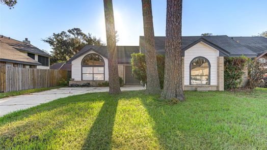 Humble 1-story, 3-bed 17810 Springtree Drive-idx