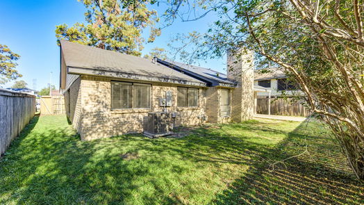 Humble 1-story, 3-bed 17810 Springtree Drive-idx