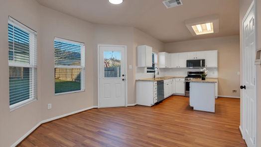 Humble 2-story, 3-bed 9619 Barr Spring Drive-idx