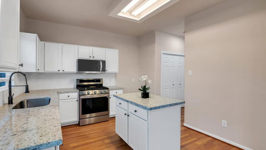 Humble 2-story, 3-bed 9619 Barr Spring Drive-idx